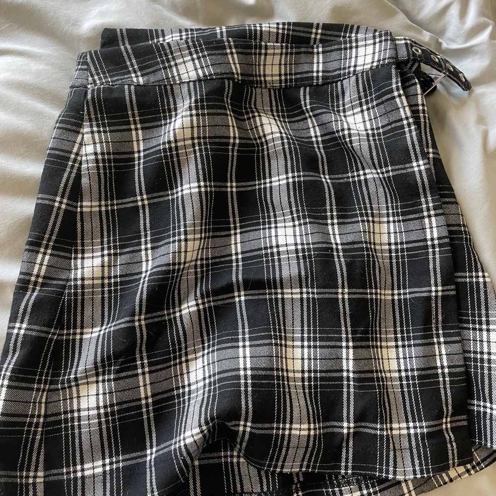 plaid Brandy melville skirt